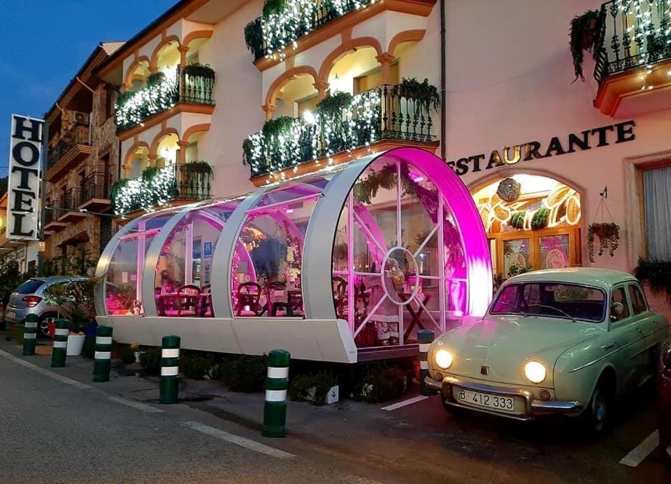 Hotel El Curro Burunchel Екстер'єр фото