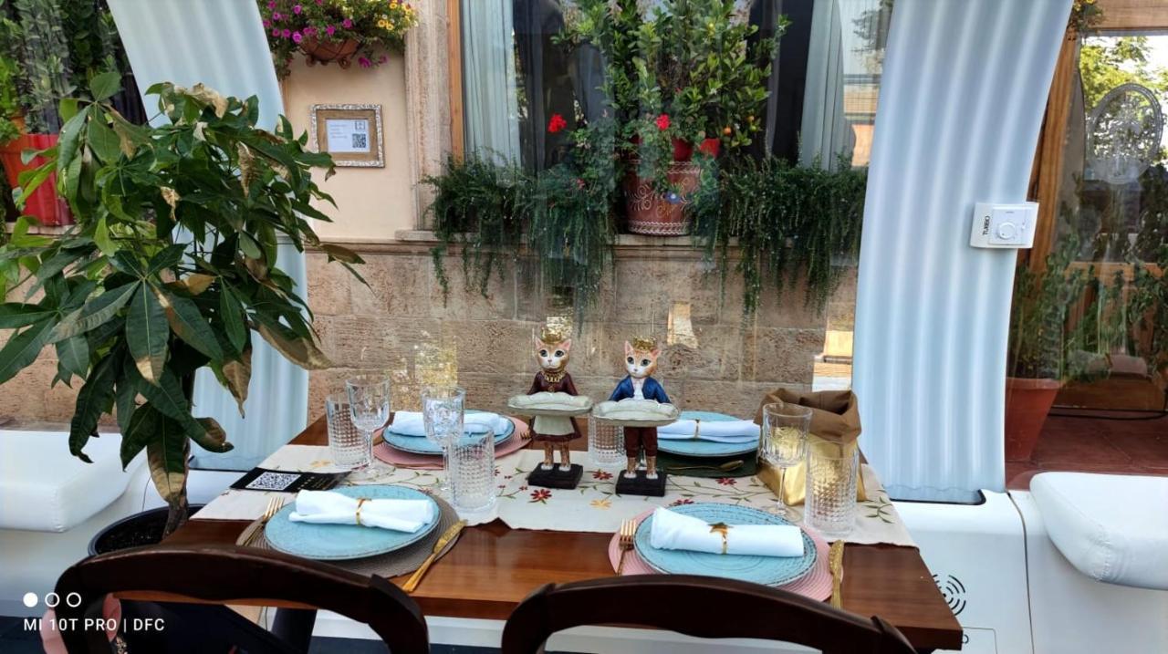 Hotel El Curro Burunchel Екстер'єр фото