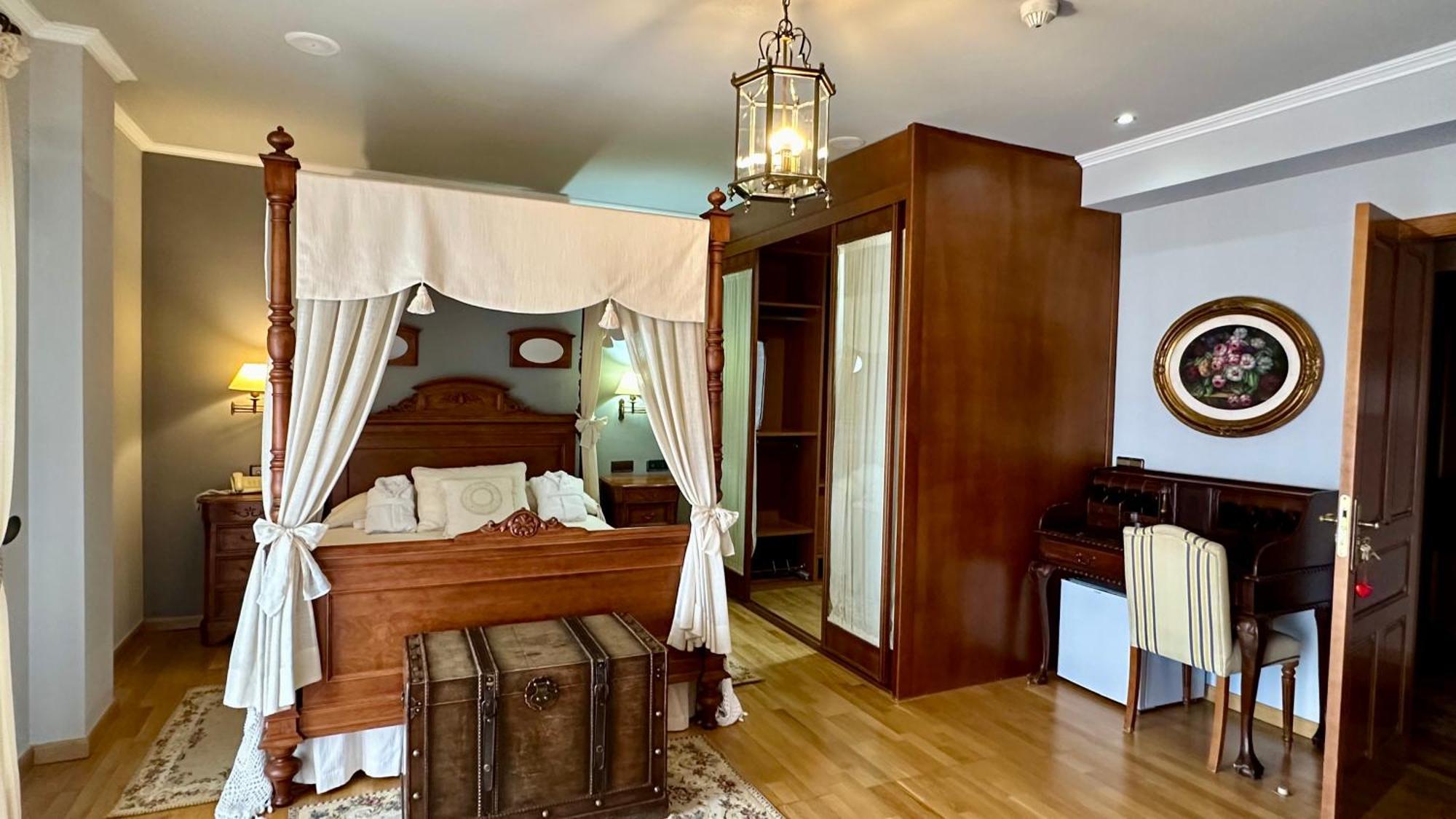 Hotel El Curro Burunchel Екстер'єр фото