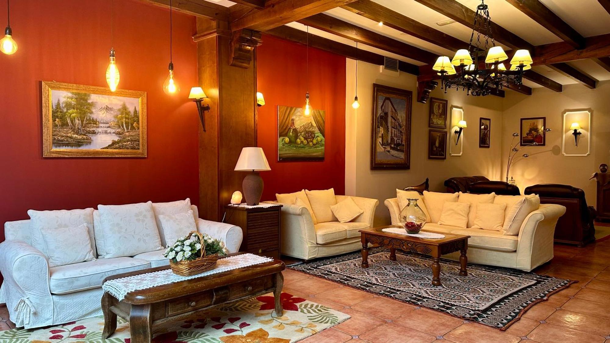 Hotel El Curro Burunchel Екстер'єр фото