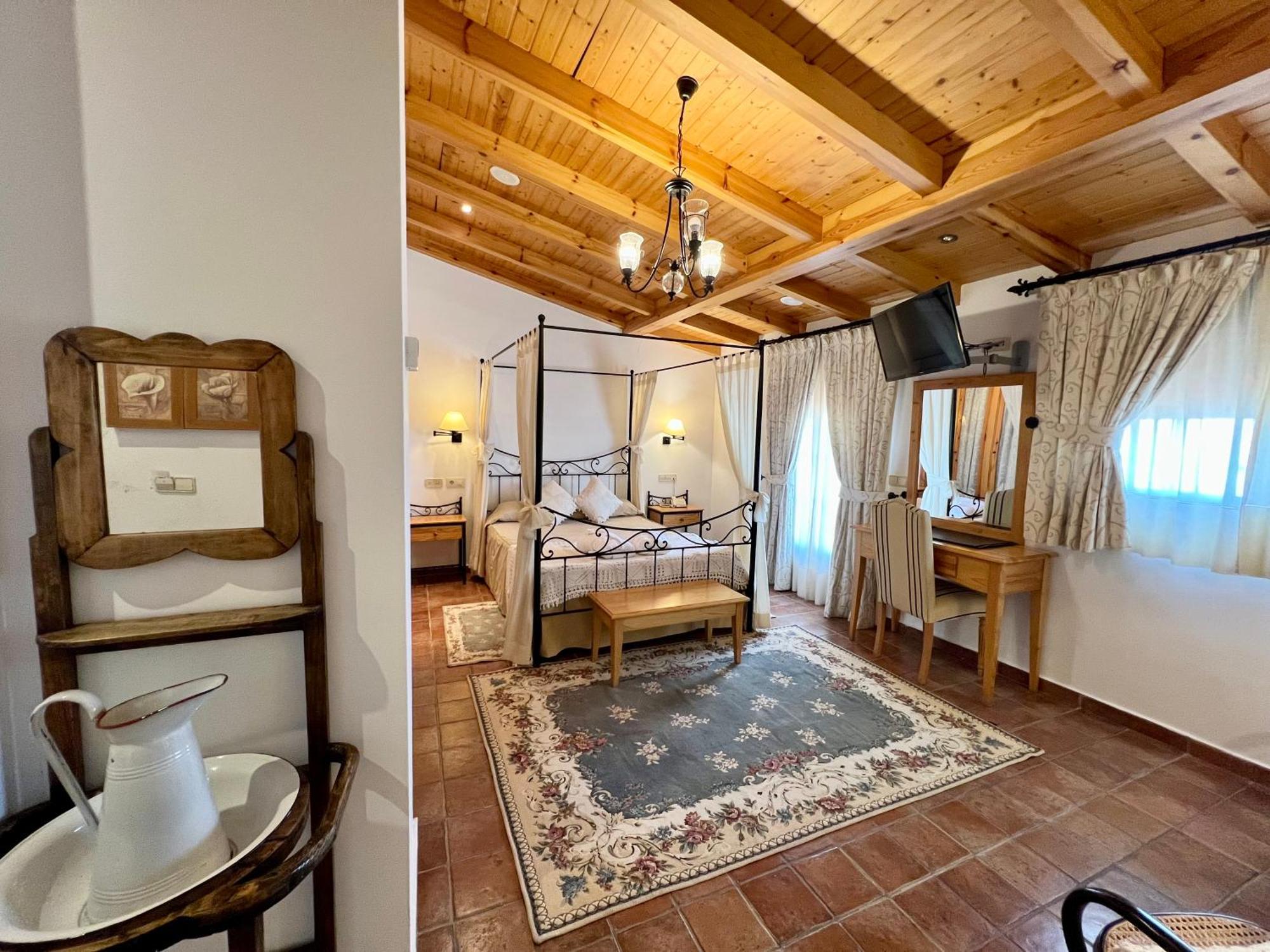 Hotel El Curro Burunchel Екстер'єр фото