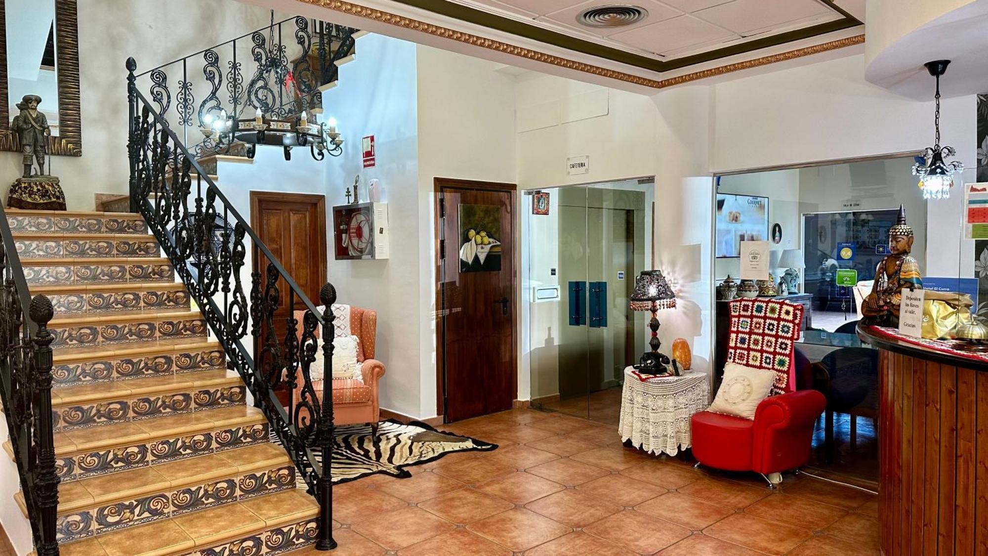 Hotel El Curro Burunchel Екстер'єр фото