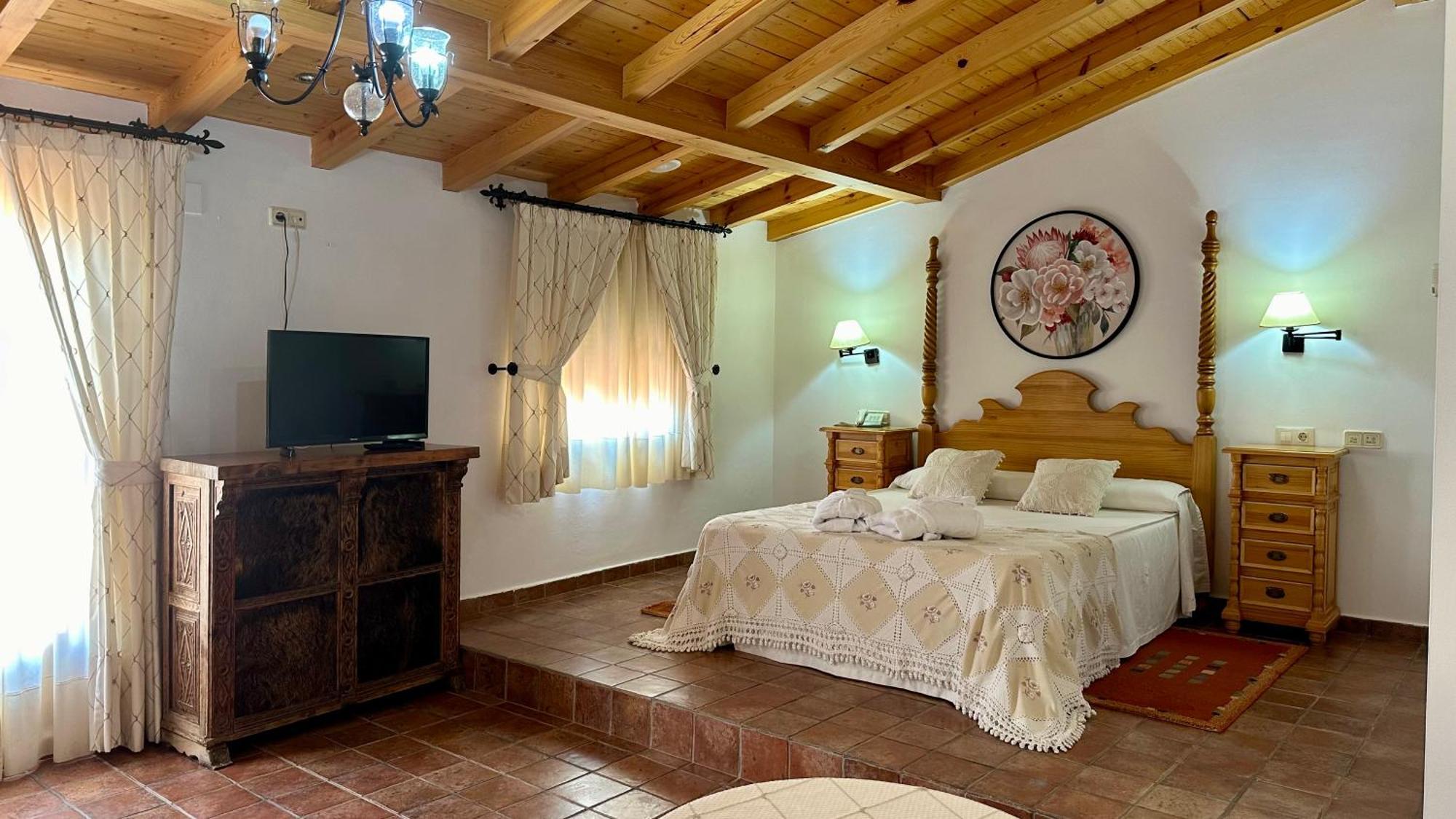 Hotel El Curro Burunchel Екстер'єр фото